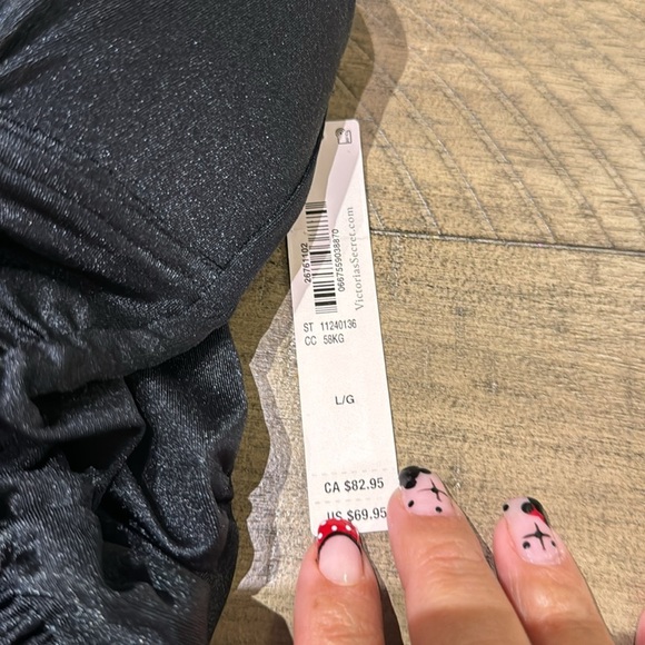 VICTORIA'S SECRET SWIM
The Harlow Push-Up One-Piece Swimsuit - Picture 5 of 6